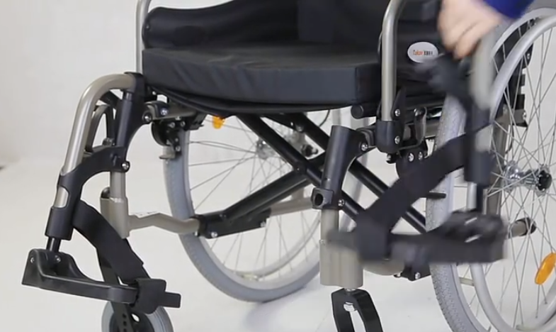 detachable footrests wheelchair